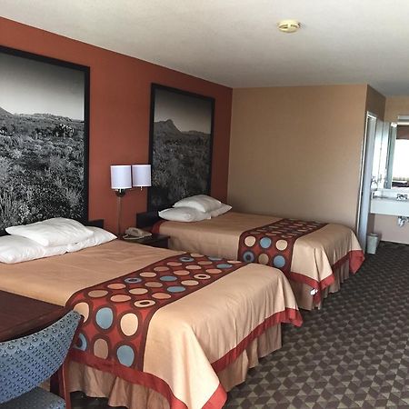 Super 8 By Wyndham Bastrop Tx Motell Exteriör bild