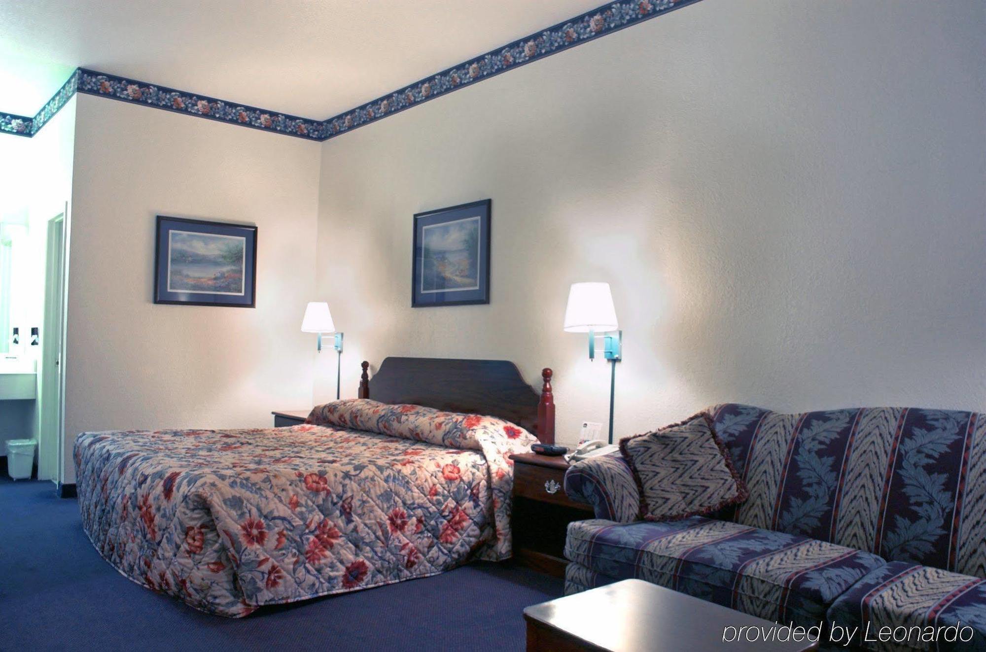 Super 8 By Wyndham Bastrop Tx Motell Exteriör bild